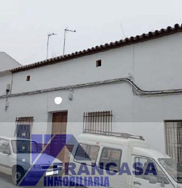 For sale of house in Bonares