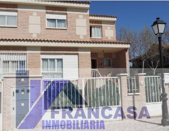 Venta de casa en Ugena