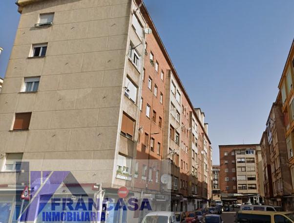 For sale of flat in Camargo