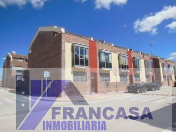 For sale of duplex in Horche