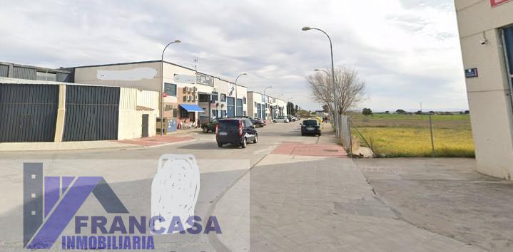 Venta de nave industrial en El Viso de San Juan