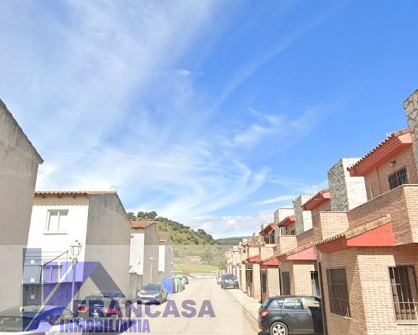 Venta de casa en San Román de los Montes