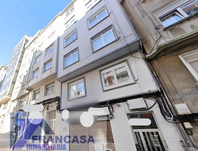 For sale of flat in A Coruña