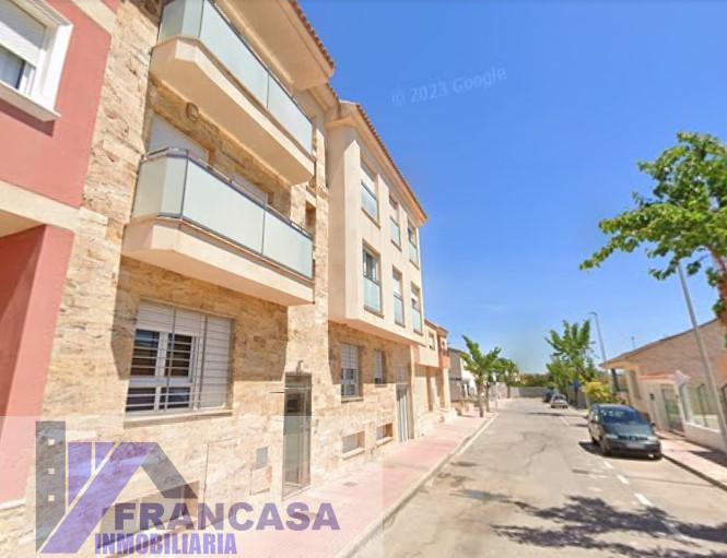 For sale of flat in Los Alcázares