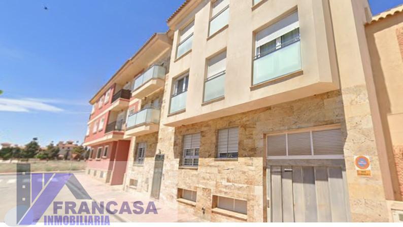 For sale of flat in Los Alcázares