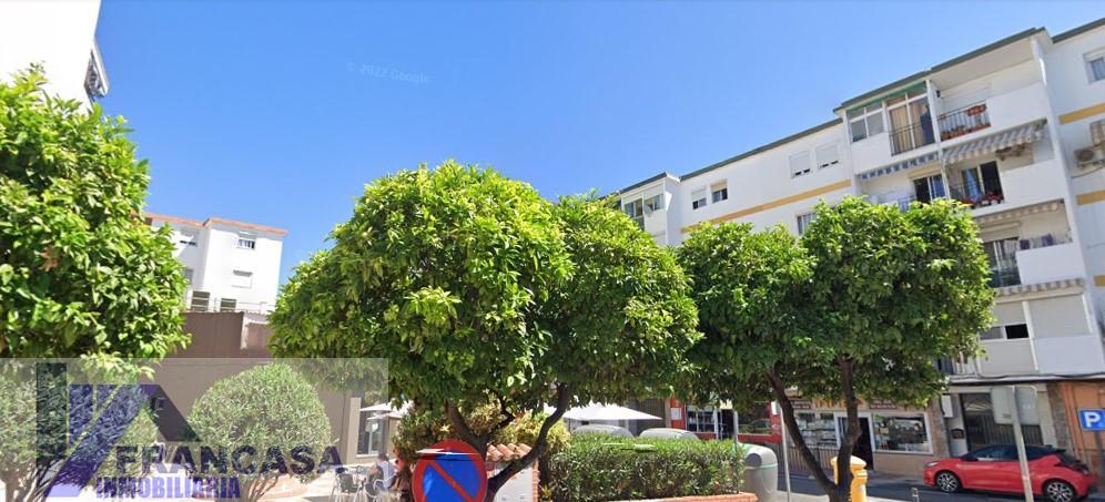 For sale of flat in San Pedro de Alcántara