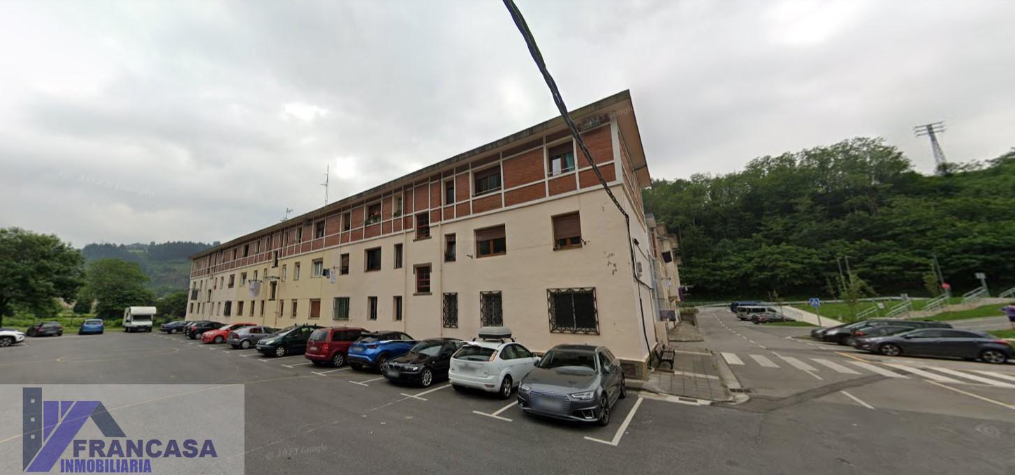 For sale of flat in Alonsotegi