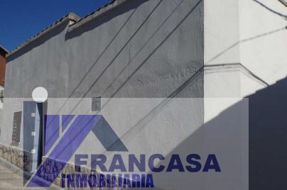 For sale of house in Gamonal