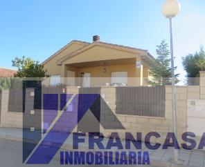 Venta de casa en Burguillos de Toledo