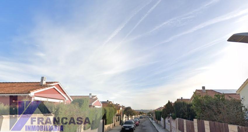 Venta de casa en Burguillos de Toledo