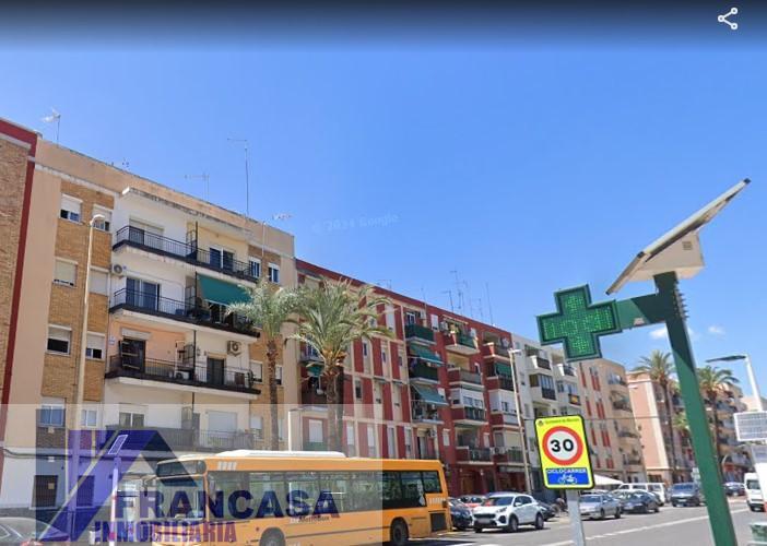 For sale of flat in Manises