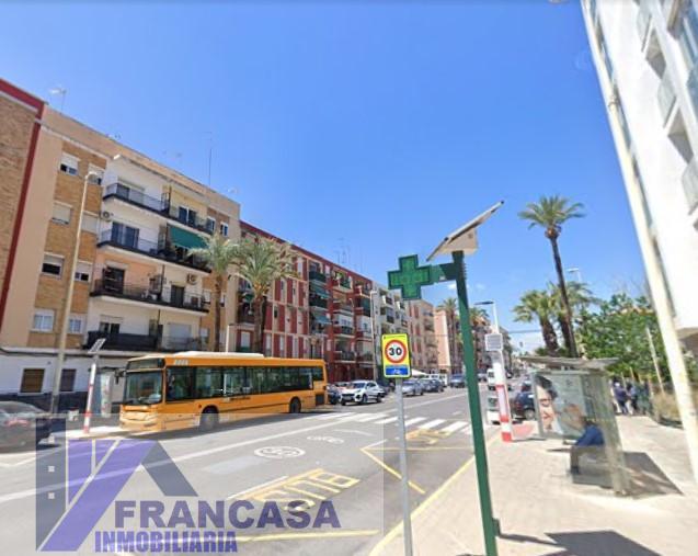 For sale of flat in Manises