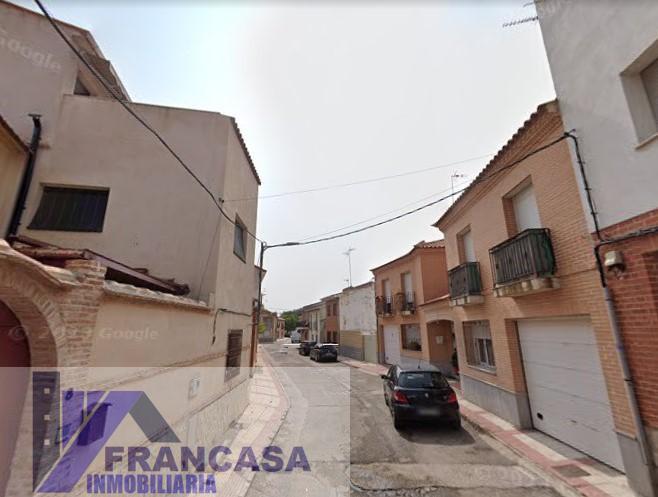 For sale of house in Villaluenga de la Sagra