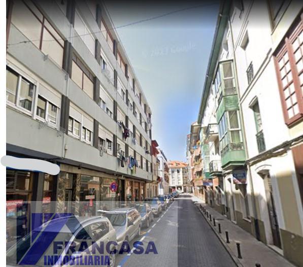 For sale of flat in Santoña