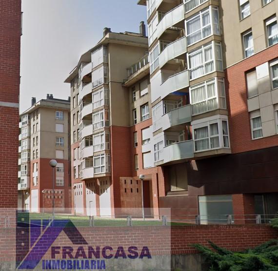 For sale of flat in Maliaño