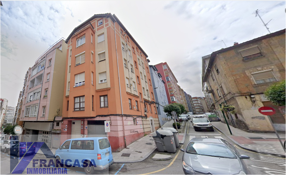 For sale of flat in Santander