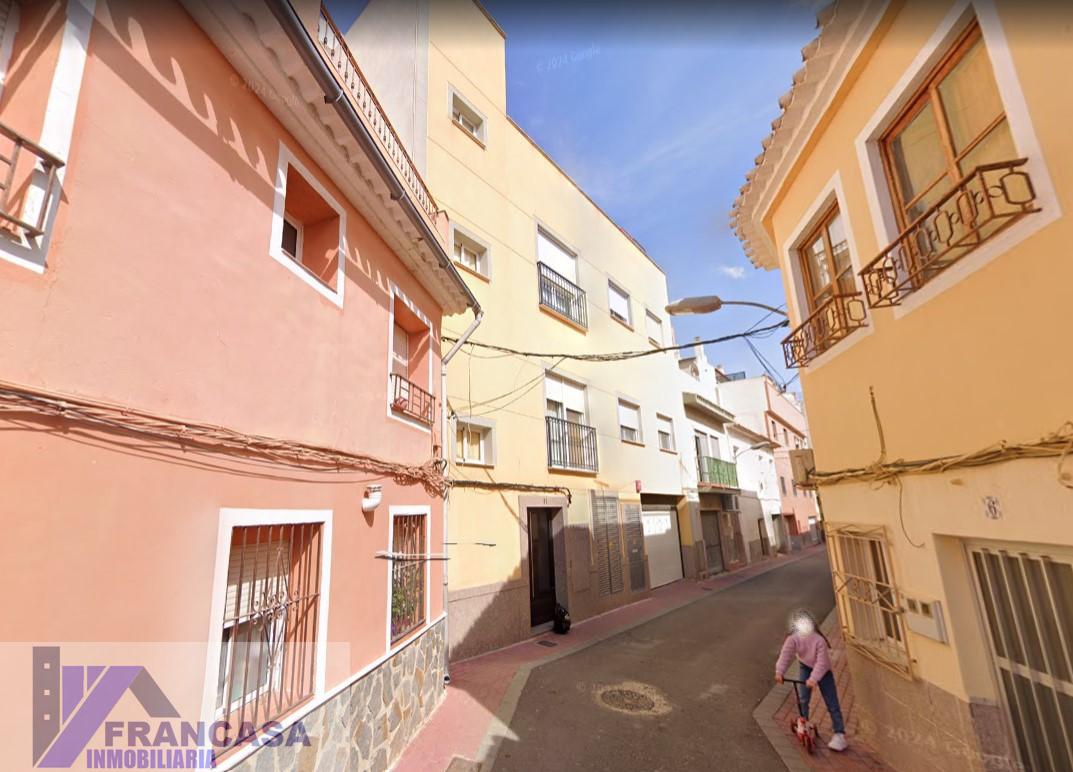 For sale of garage in Cieza