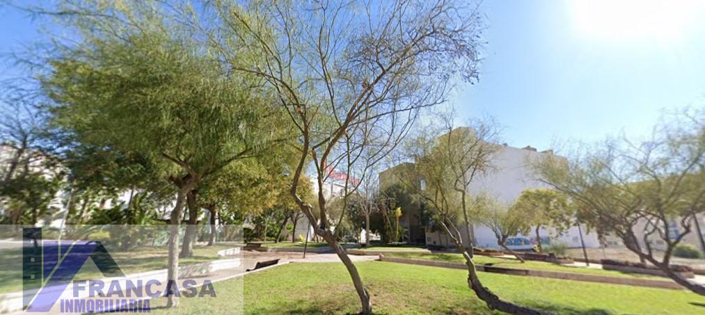 For sale of commercial in Almería