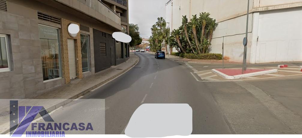 For sale of commercial in Almería