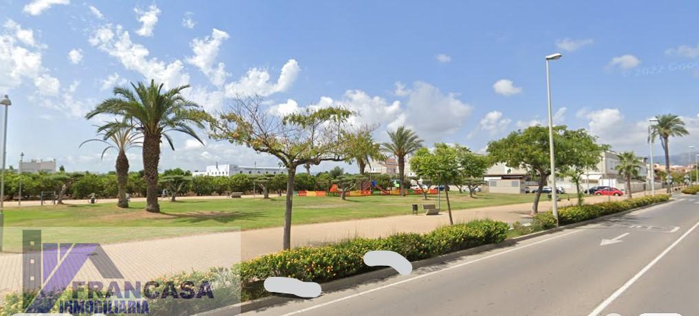 For sale of house in Moncofa
