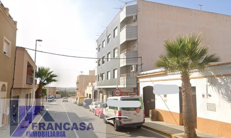 For sale of flat in Benahadux