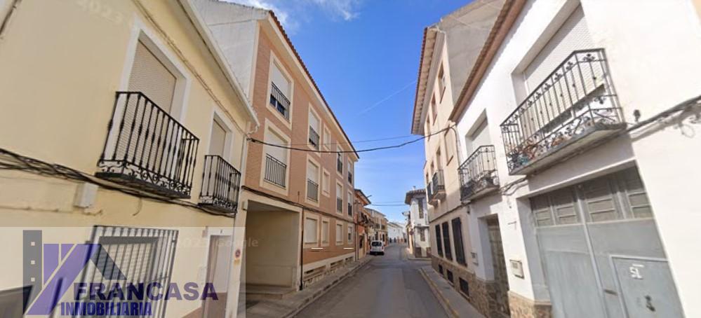 For sale of flat in Herencia