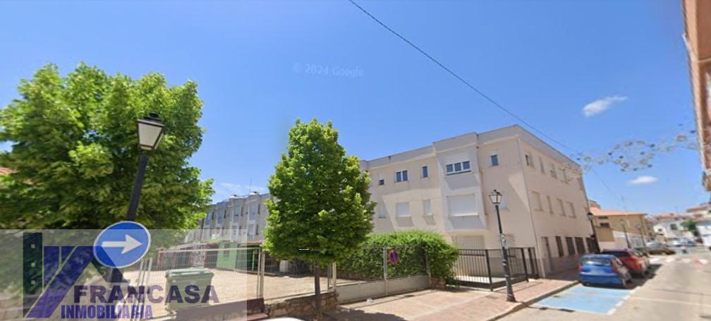 For sale of flat in Arcas del Villar