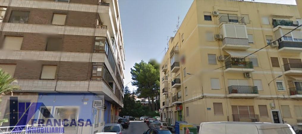 For sale of flat in Villena