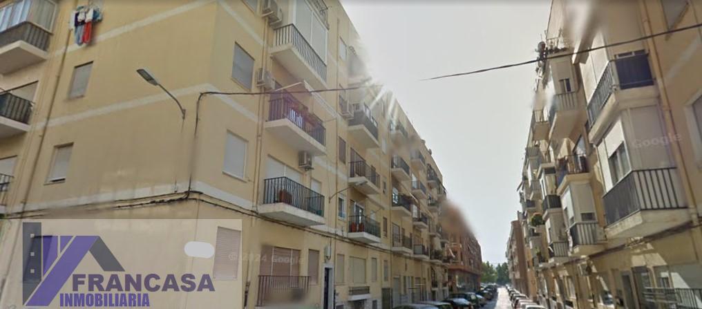 For sale of flat in Villena