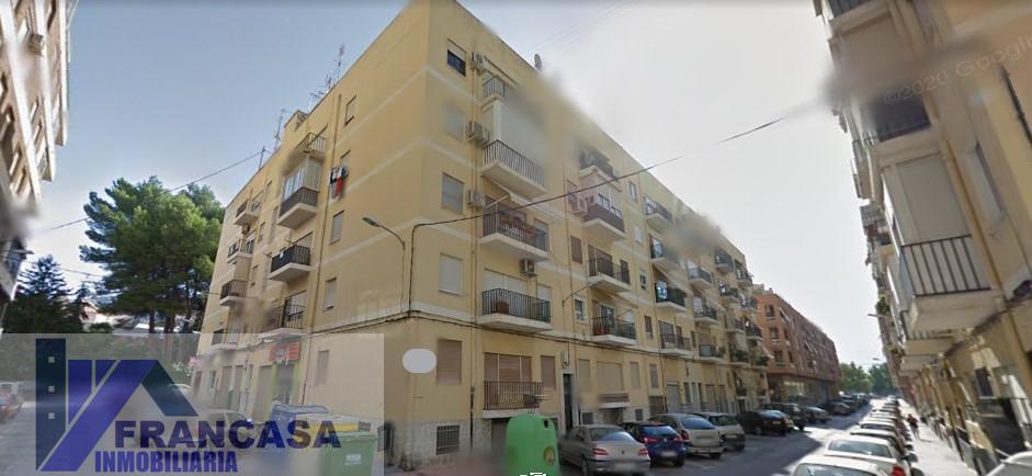 For sale of flat in Villena