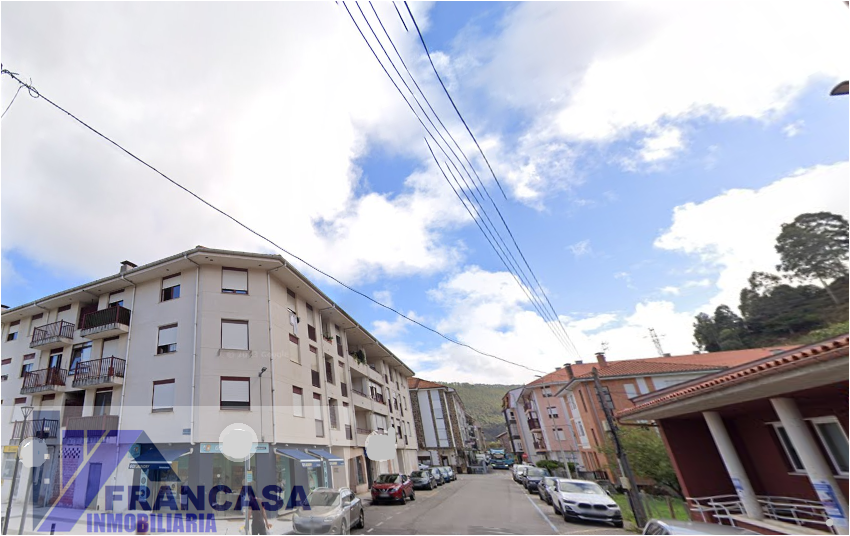 For sale of flat in Unquera