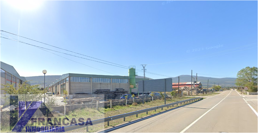 Venta de nave industrial en Reinosa