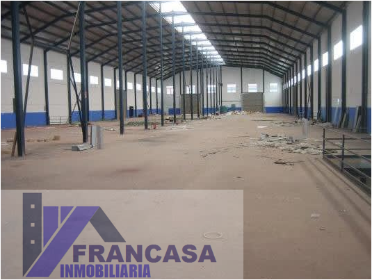 For sale of industrial plant/warehouse in Cebolla