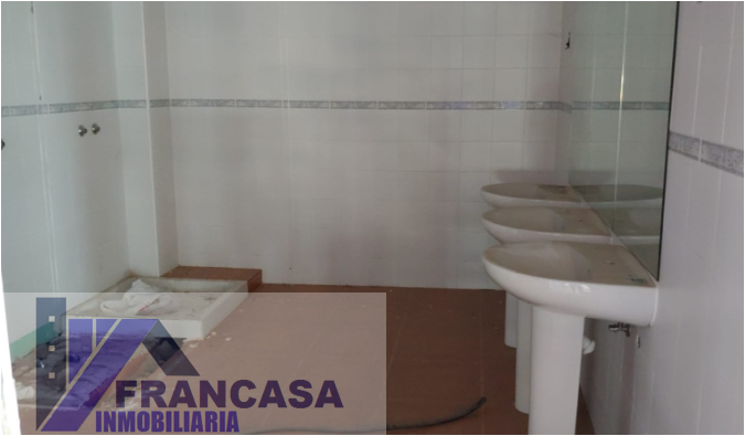 For sale of industrial plant/warehouse in Cebolla