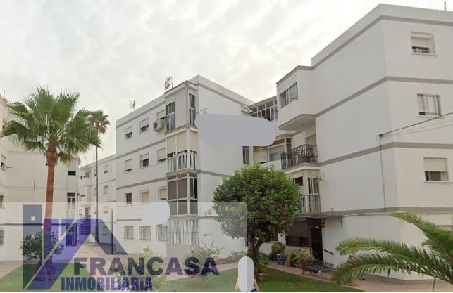 For sale of flat in Puente Mayorga