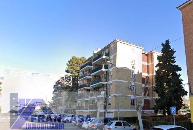 For sale of flat in Argés