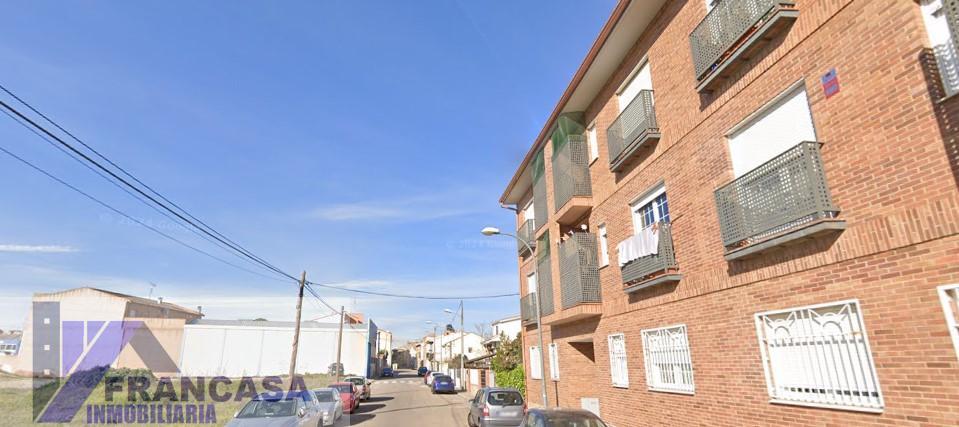 For sale of flat in Camarena
