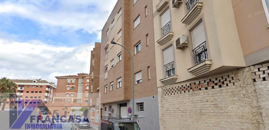 For sale of flat in Linares