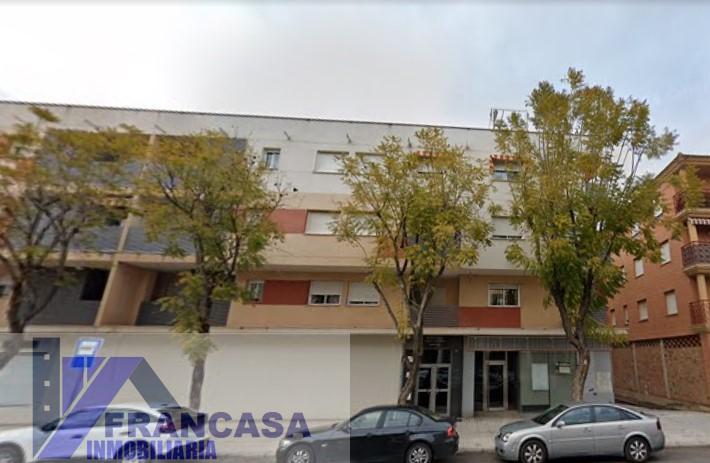 For sale of flat in Linares