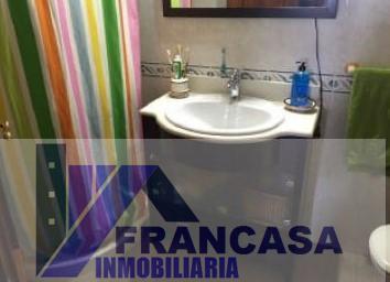 For sale of flat in Linares