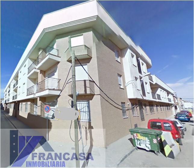 For sale of flat in Valdepeñas