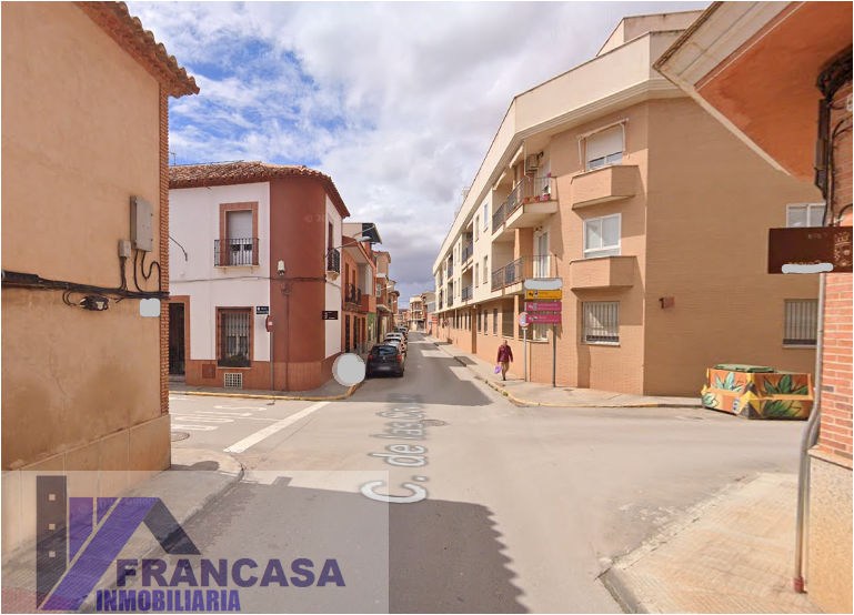 For sale of flat in Valdepeñas