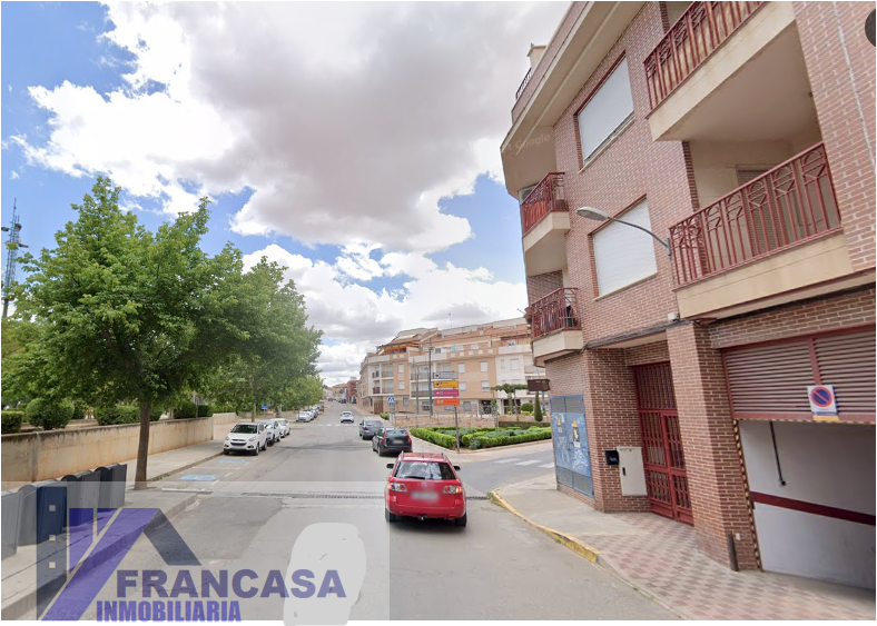 For sale of flat in Valdepeñas