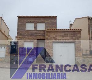 For sale of house in El Casar de Escalona