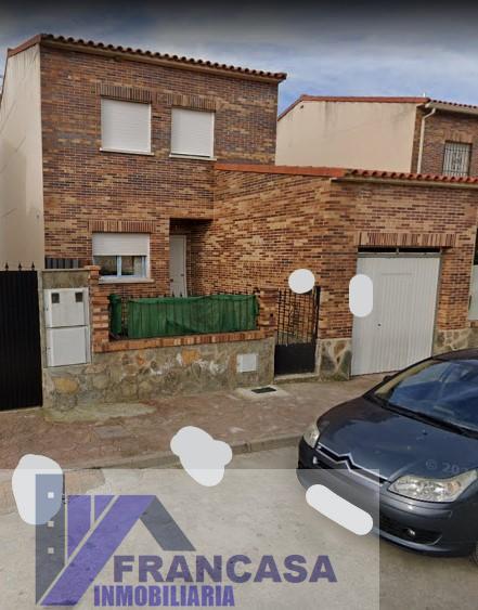 For sale of house in El Casar de Escalona