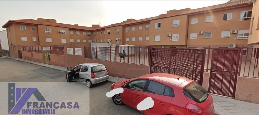 For sale of flat in Yuncler