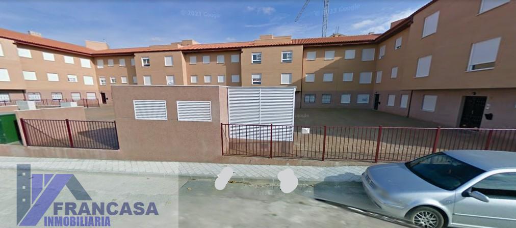 For sale of flat in Yuncler