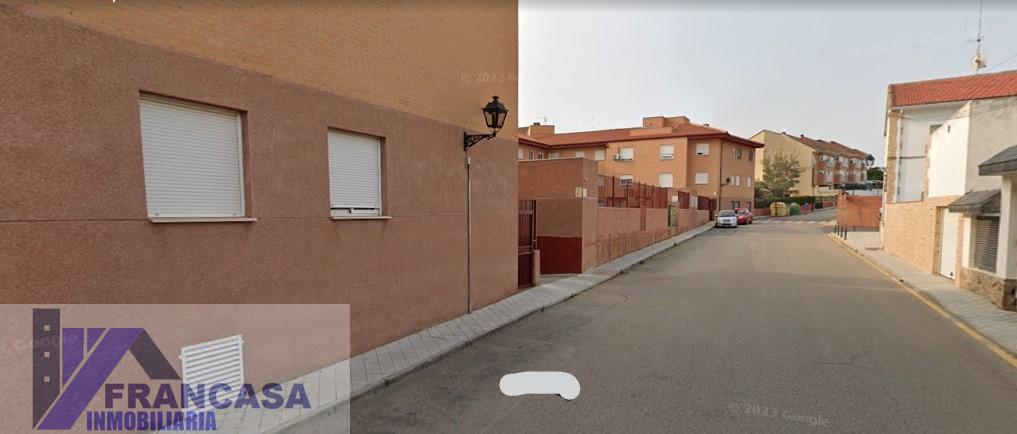 For sale of flat in Yuncler