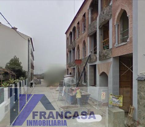 Venta de piso en Cazalegas