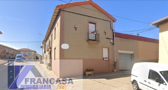Venta de casa en Palacios de la Valduerna